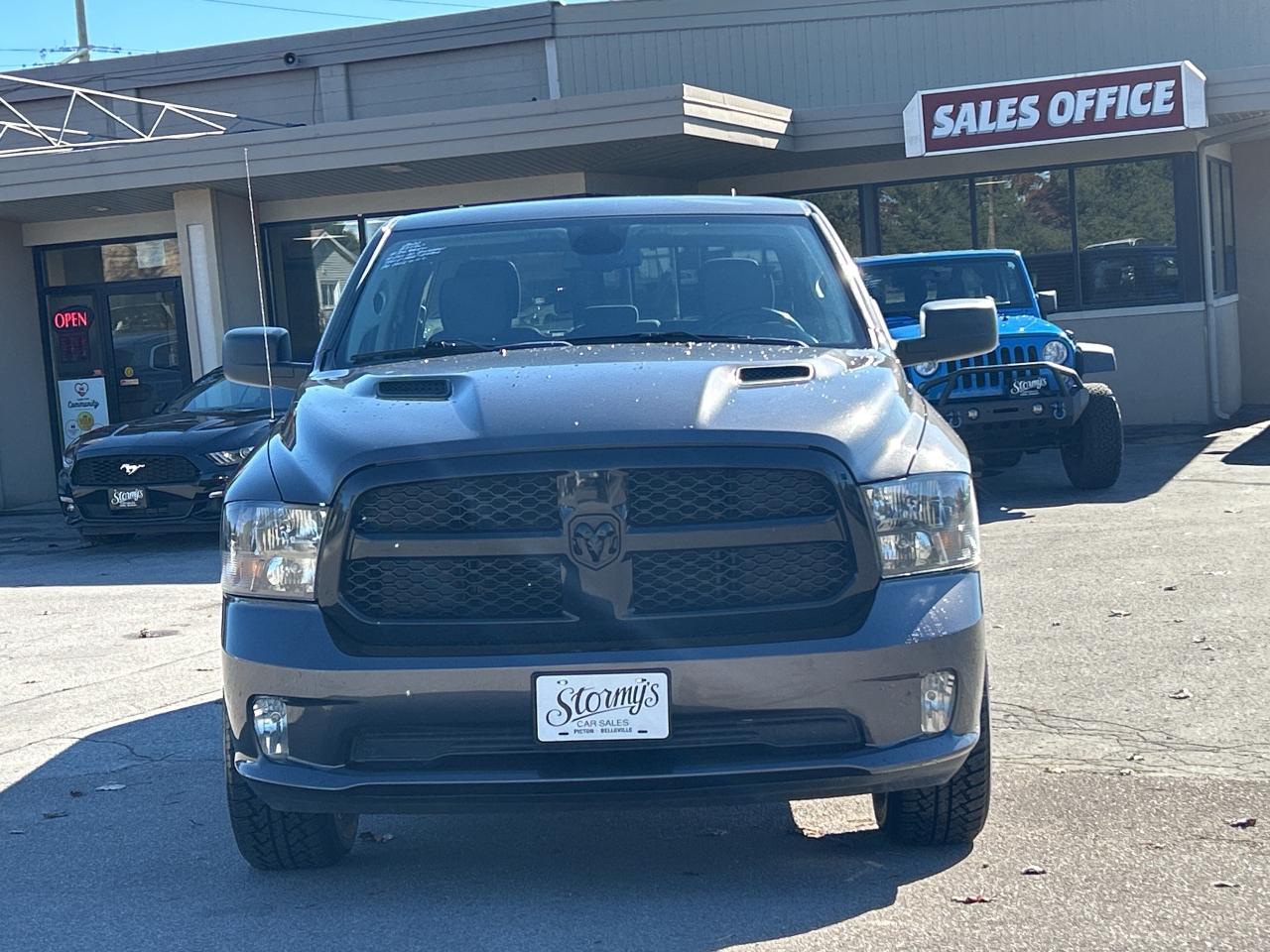 2022 RAM 1500 Classic Express HEATED STEERING WHEEL/CALL BELLEVILLE** Photo