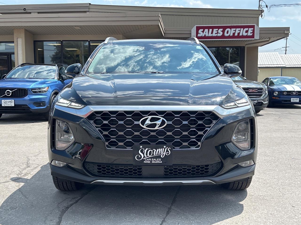 2020 Hyundai Santa Fe Preferred AWD LEATHER CALL NAPANEE 613-354-2100 Photo