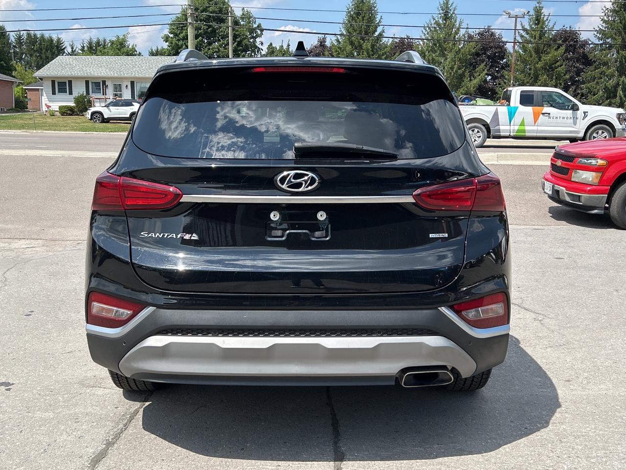 2020 Hyundai Santa Fe Preferred AWD LEATHER CALL NAPANEE 613-354-2100 Photo