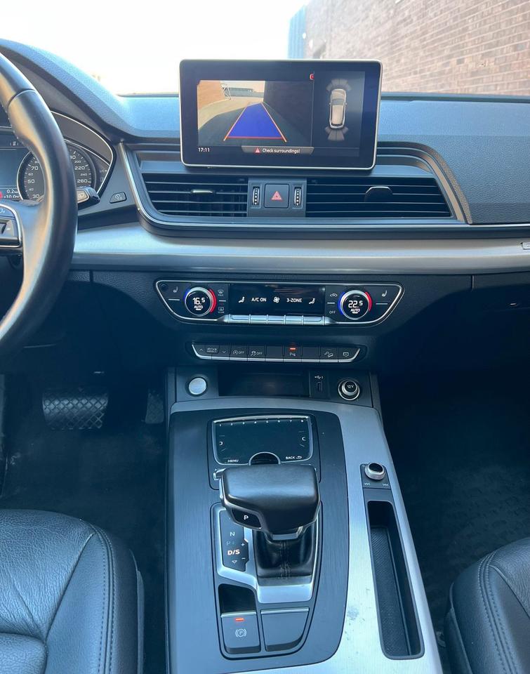 2018 Audi Q5 Audi Q5 PROGRESSIV, S-LINE, NAVI, PANOROOF, AWD Photo