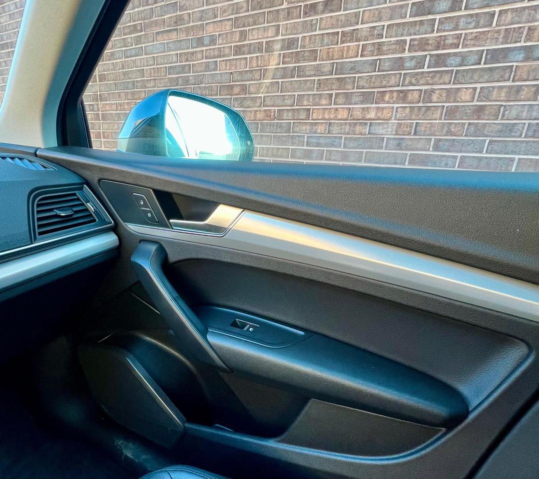 2018 Audi Q5 Audi Q5 PROGRESSIV, S-LINE, NAVI, PANOROOF, AWD Photo