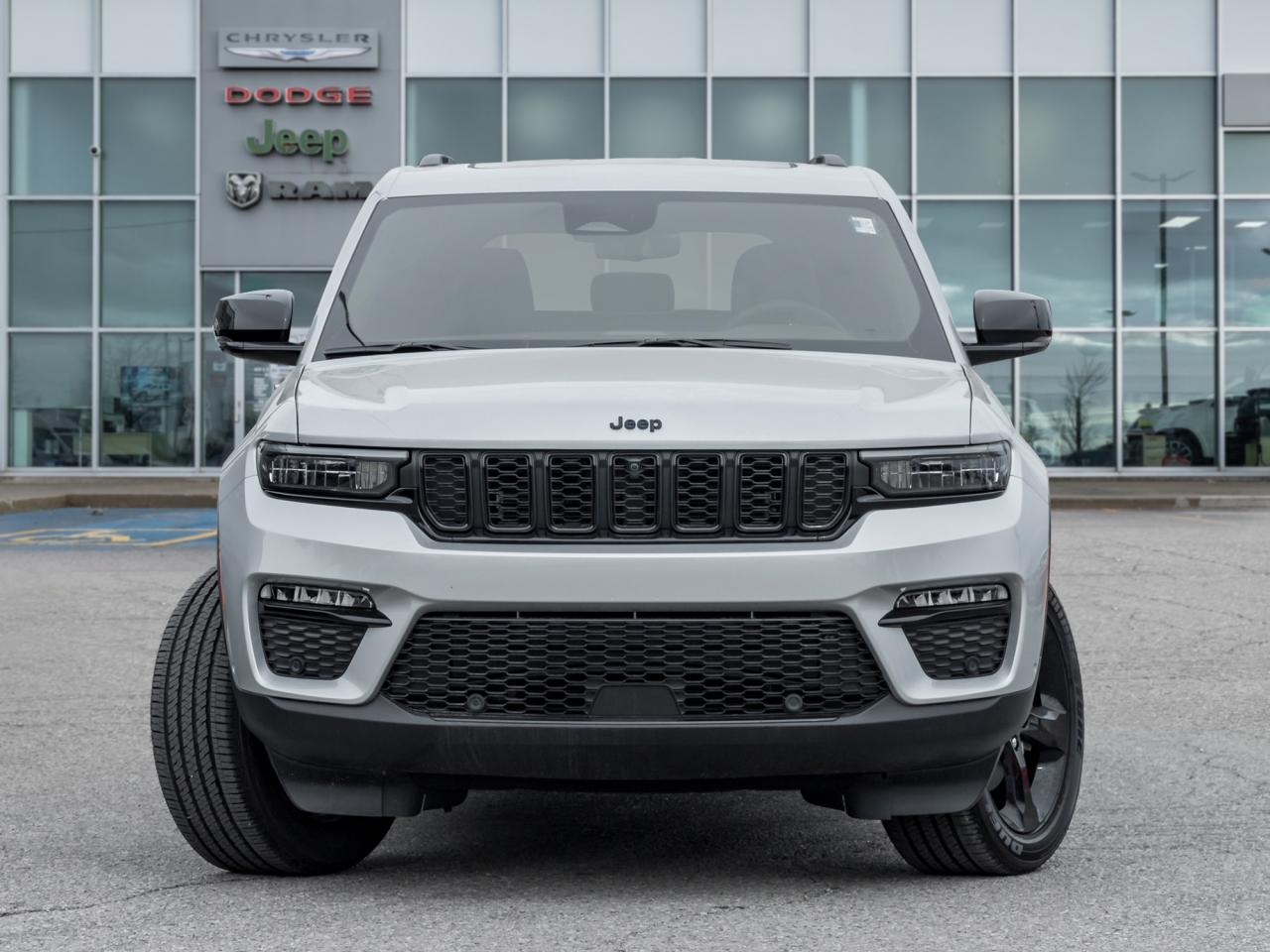 2025 Jeep Grand Cherokee 4xe Altitude 4x4   LUXURY TECH GRP II   PANO-ROOF Photo