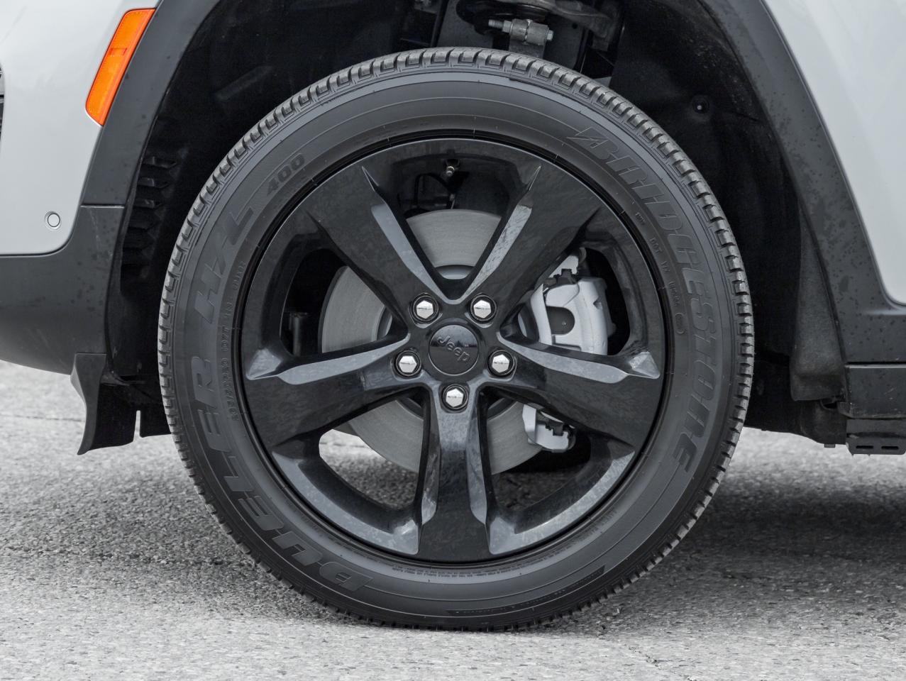 2025 Jeep Grand Cherokee 4xe Altitude 4x4   LUXURY TECH GRP II   PANO-ROOF Photo