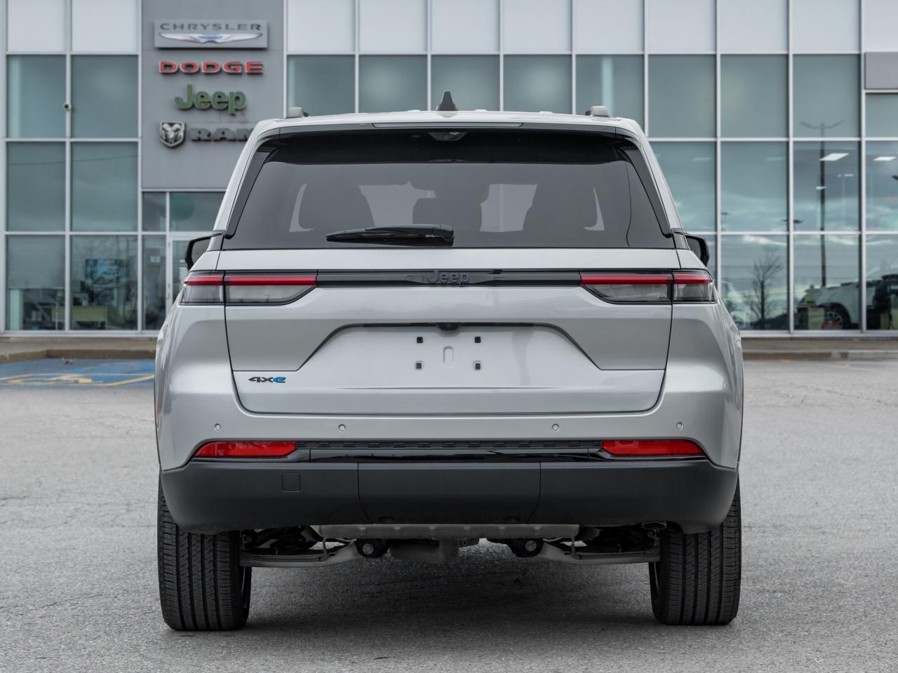 2025 Jeep Grand Cherokee 4xe Altitude 4x4   LUXURY TECH GRP II   PANO-ROOF Photo