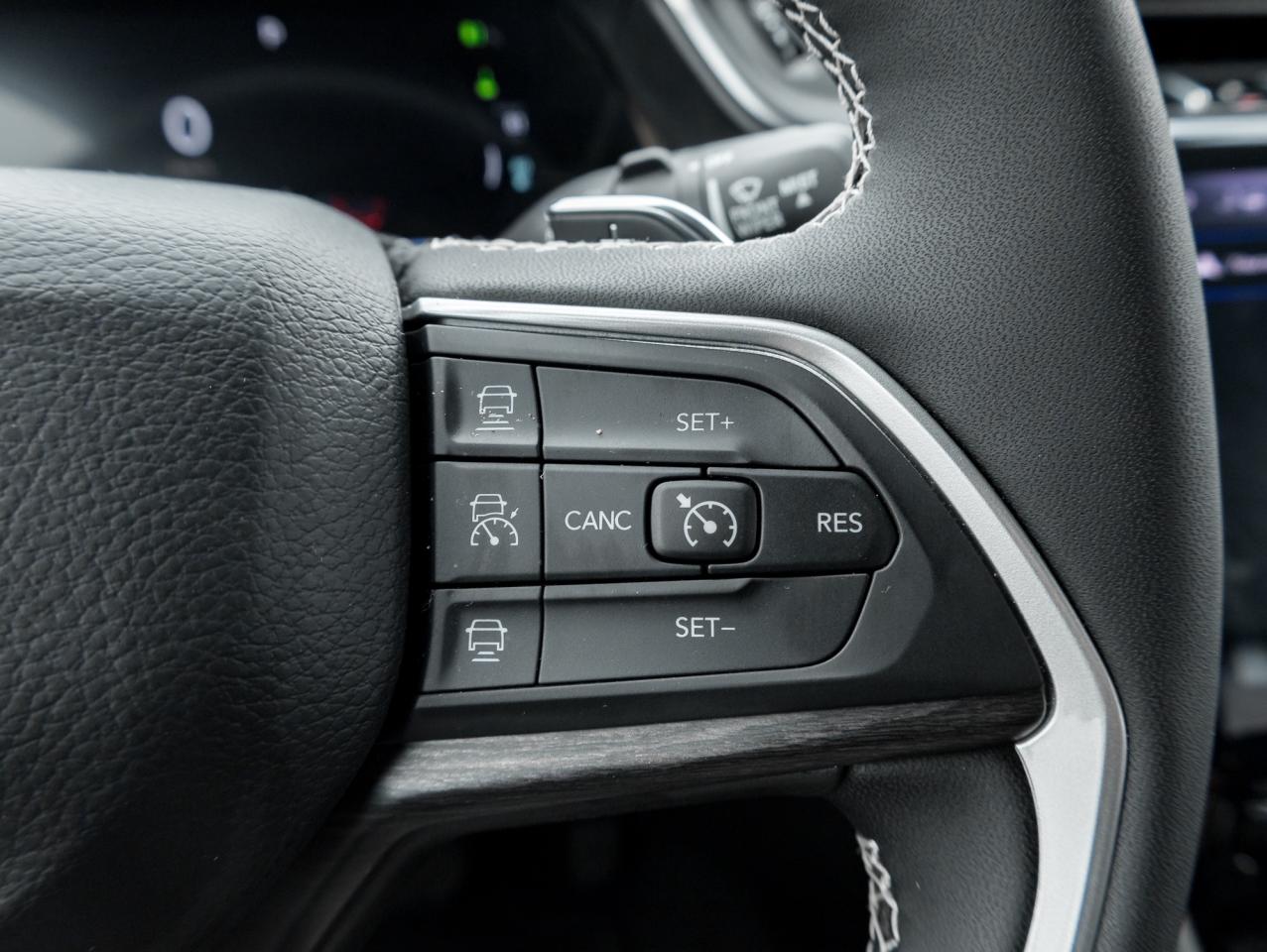 2025 Jeep Grand Cherokee 4xe Altitude 4x4   LUXURY TECH GRP II   PANO-ROOF Photo