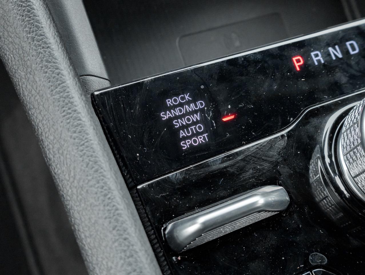 2025 Jeep Grand Cherokee 4xe Altitude 4x4   LUXURY TECH GRP II   PANO-ROOF Photo