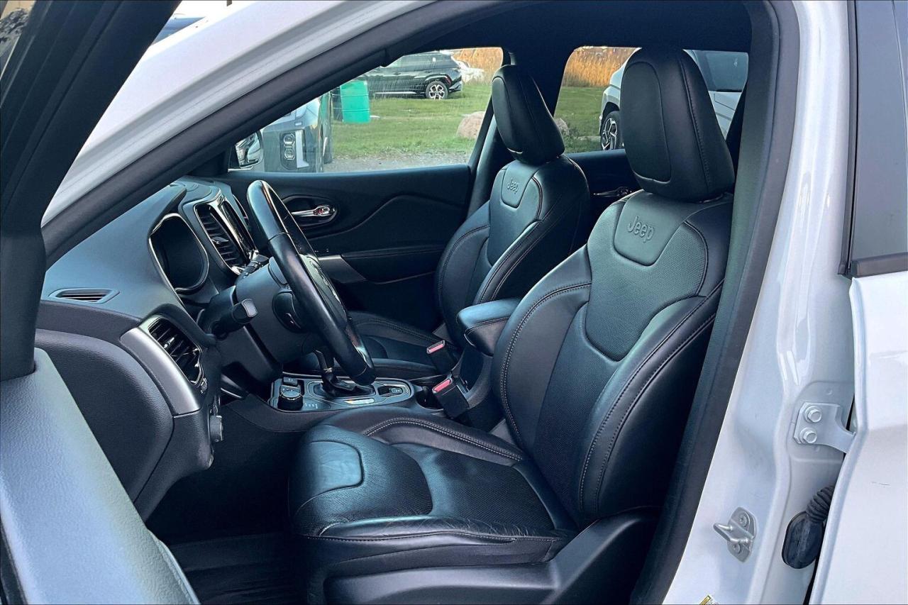 2021 Jeep Cherokee High Altitude   Luxury Group   Technology Group Photo2