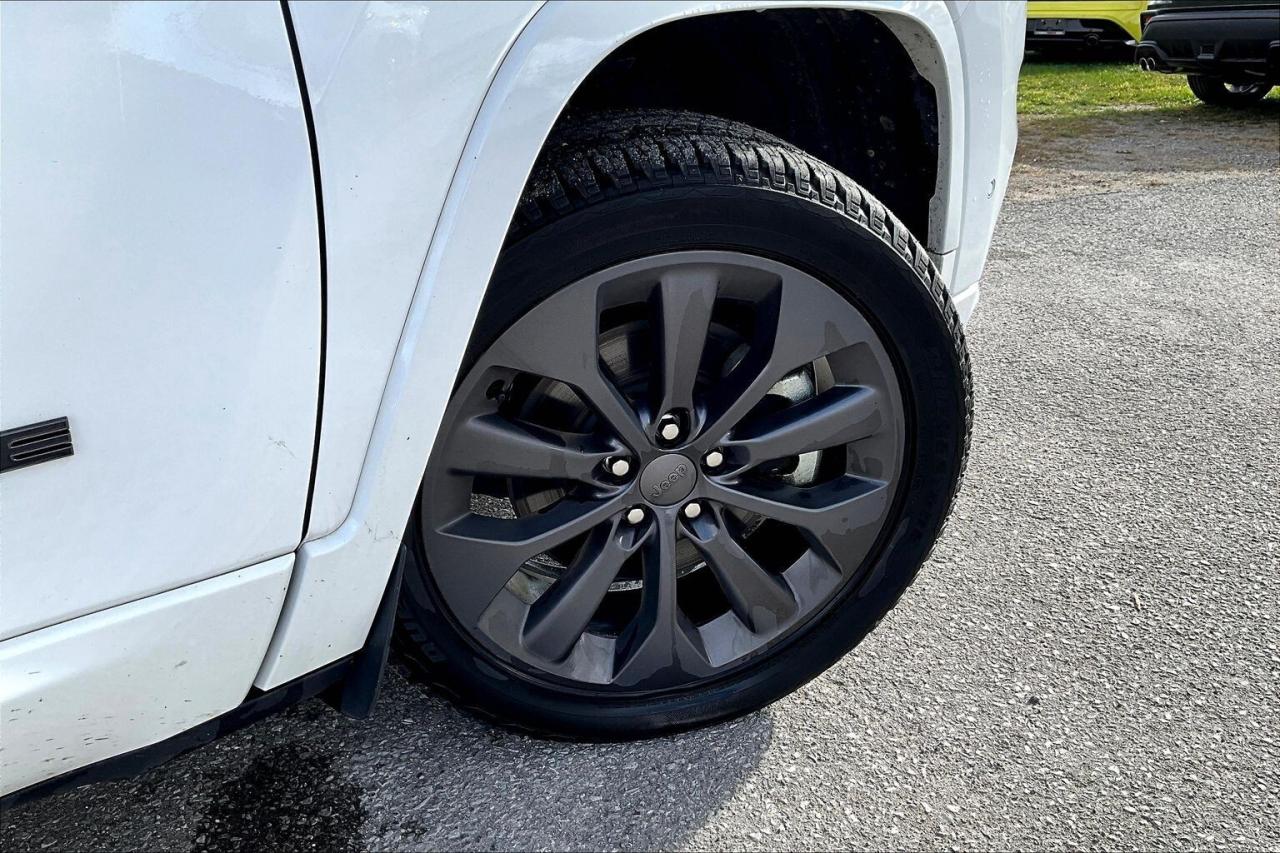 2021 Jeep Cherokee High Altitude   Luxury Group   Technology Group Photo