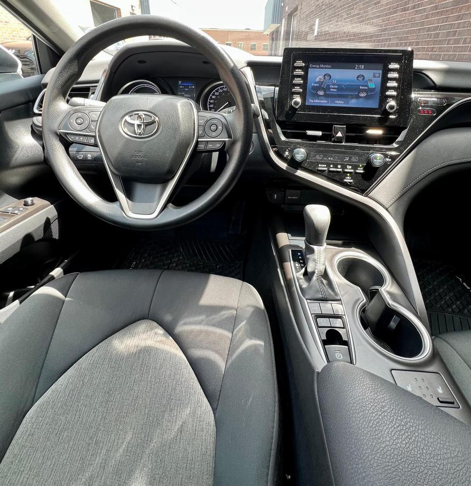2023 Toyota Camry HYBRID, HEATED SEATS, CAMERA, DRIVE ASSIST Photo