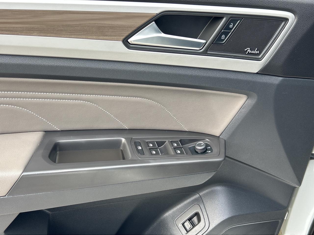 2022 Volkswagen Atlas Highline  **CALL BELLEVILLE **613-961-8848** Photo