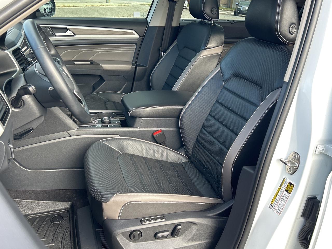 2022 Volkswagen Atlas Highline  **CALL BELLEVILLE **613-961-8848** Photo