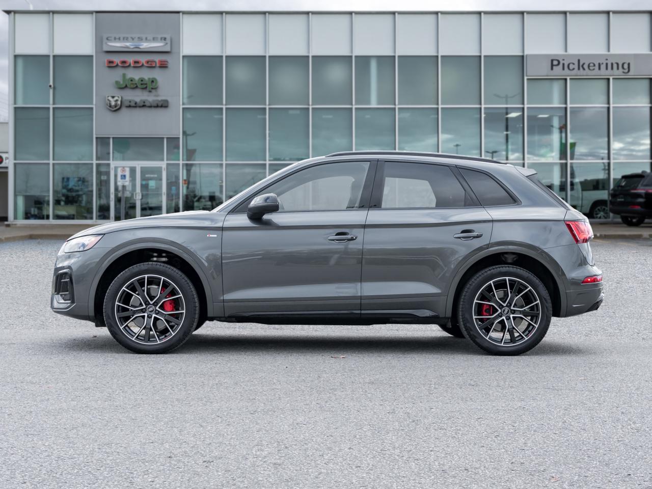 2025 Audi Q5 quattro  NAVI  ROOF  LOW KMS Photo2