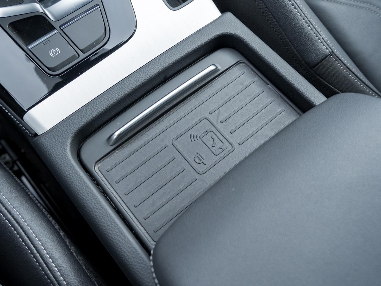 2025 Audi Q5 quattro  NAVI  ROOF  LOW KMS Photo