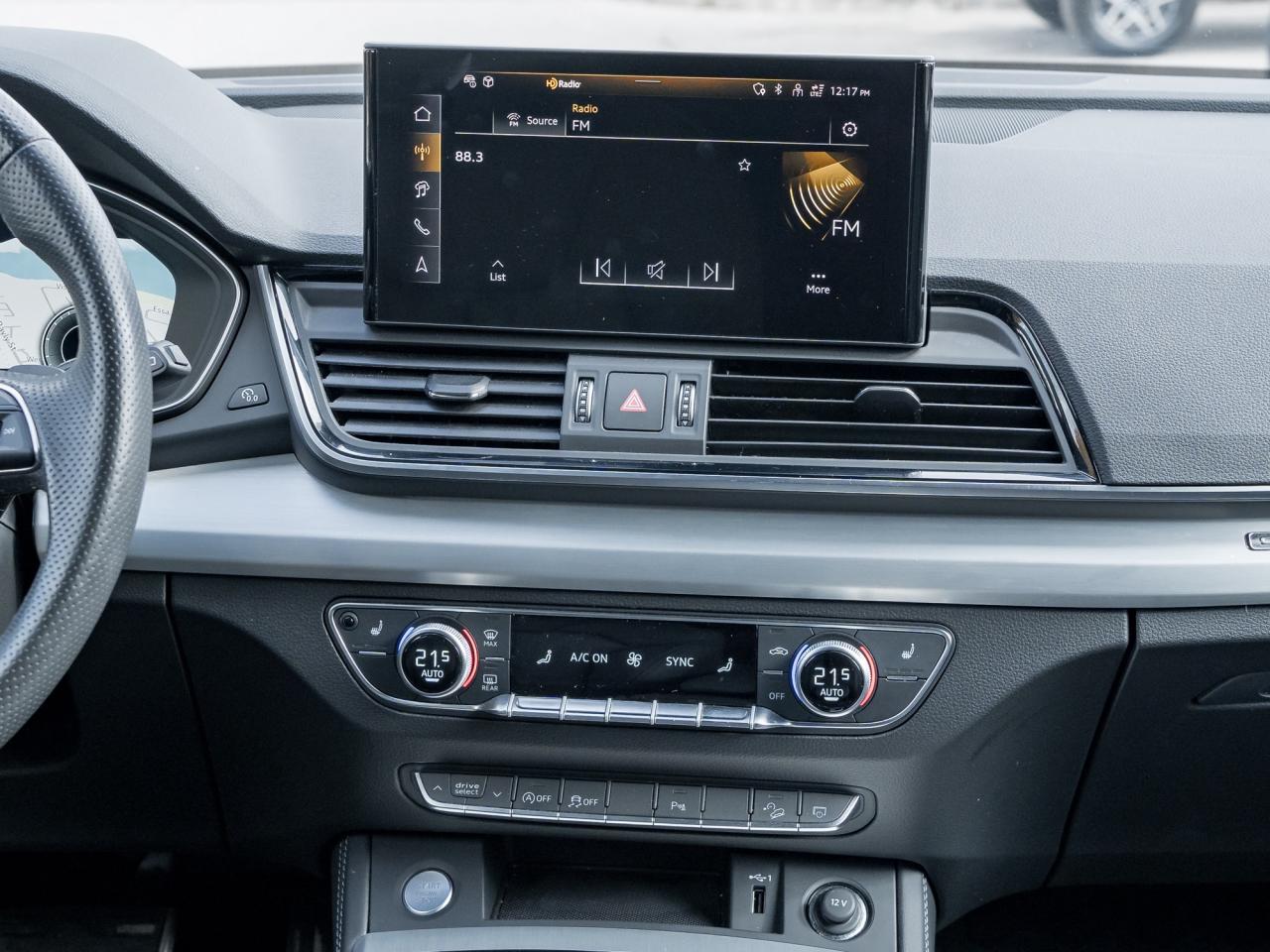 2025 Audi Q5 quattro  NAVI  ROOF  LOW KMS Photo