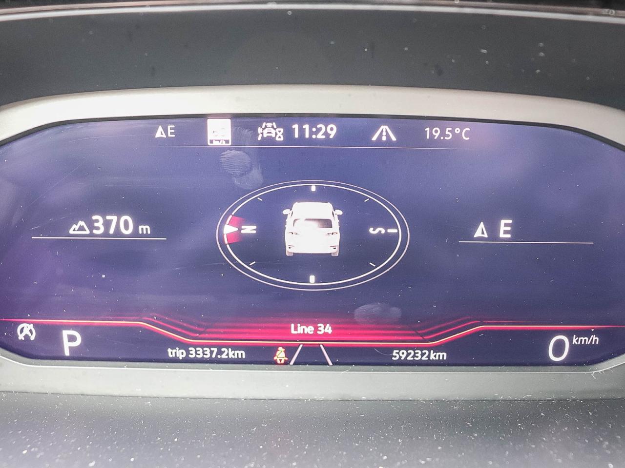 2022 Volkswagen Taos HIGHLINE   INCLUDES SNOW TIRES   LEATHER   SUNROOF Photo