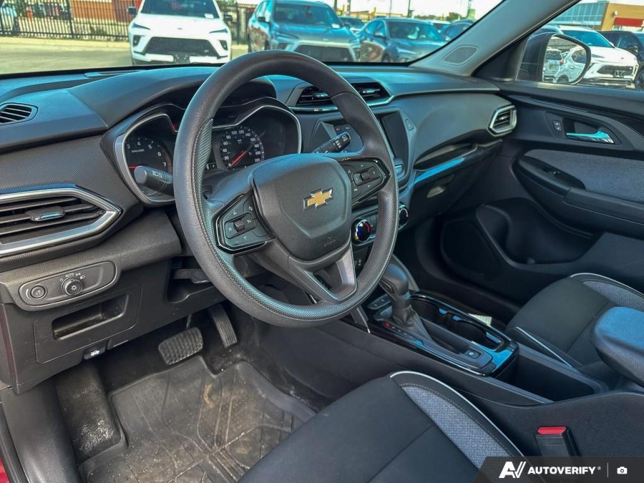 2021 Chevrolet TrailBlazer LS   APPLE CARPLAY   BLUETOOTH   USB Photo