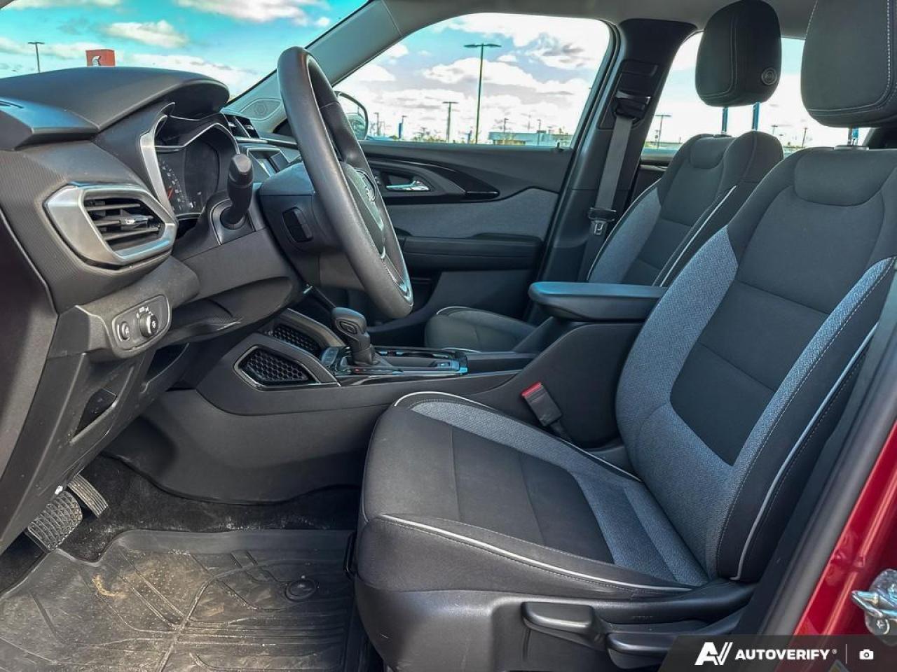 2021 Chevrolet TrailBlazer LS   APPLE CARPLAY   BLUETOOTH   USB Photo