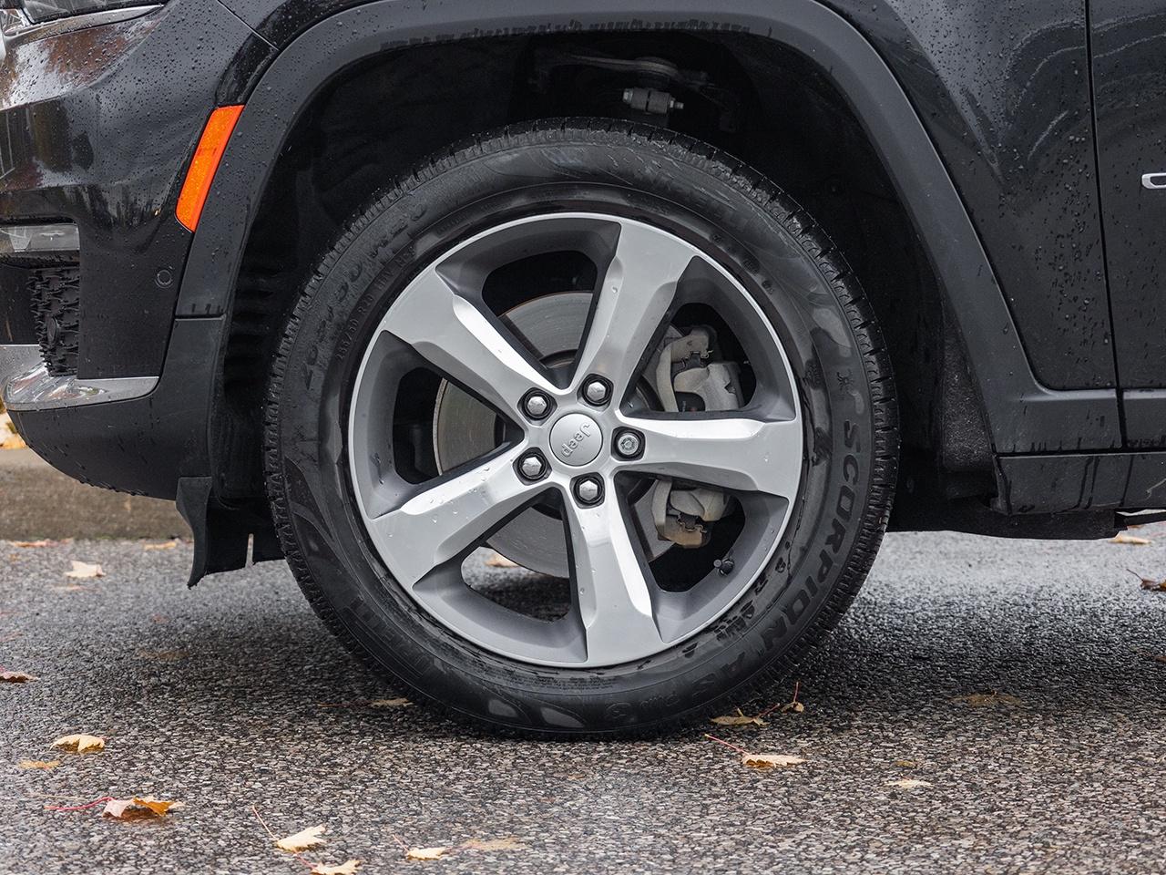 2021 Jeep Grand Cherokee L Limited 4x4 Photo