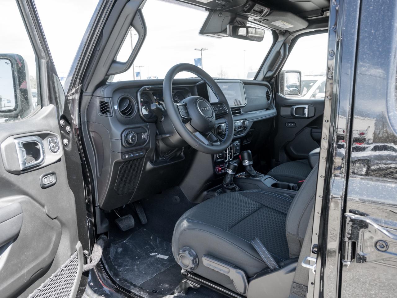 2024 Jeep Wrangler Rubicon 4 Door 4x4 Photo