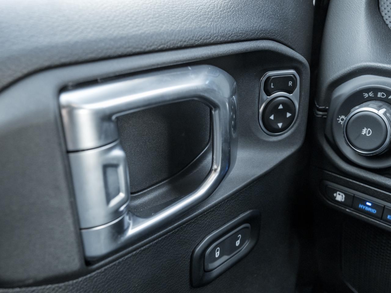 2024 Jeep Wrangler Rubicon 4 Door 4x4 Photo