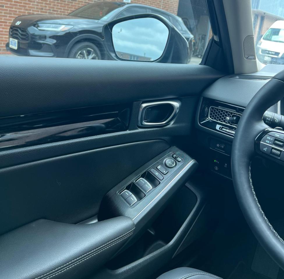 2024 Honda Civic Sedan TOURING, SUNROOF, LEATHER, DRIVE ASSIST, CAR PLAY Photo