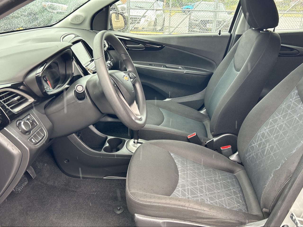 2022 Chevrolet Spark 1LT CALL NAPANEE 613-354-2100 Photo