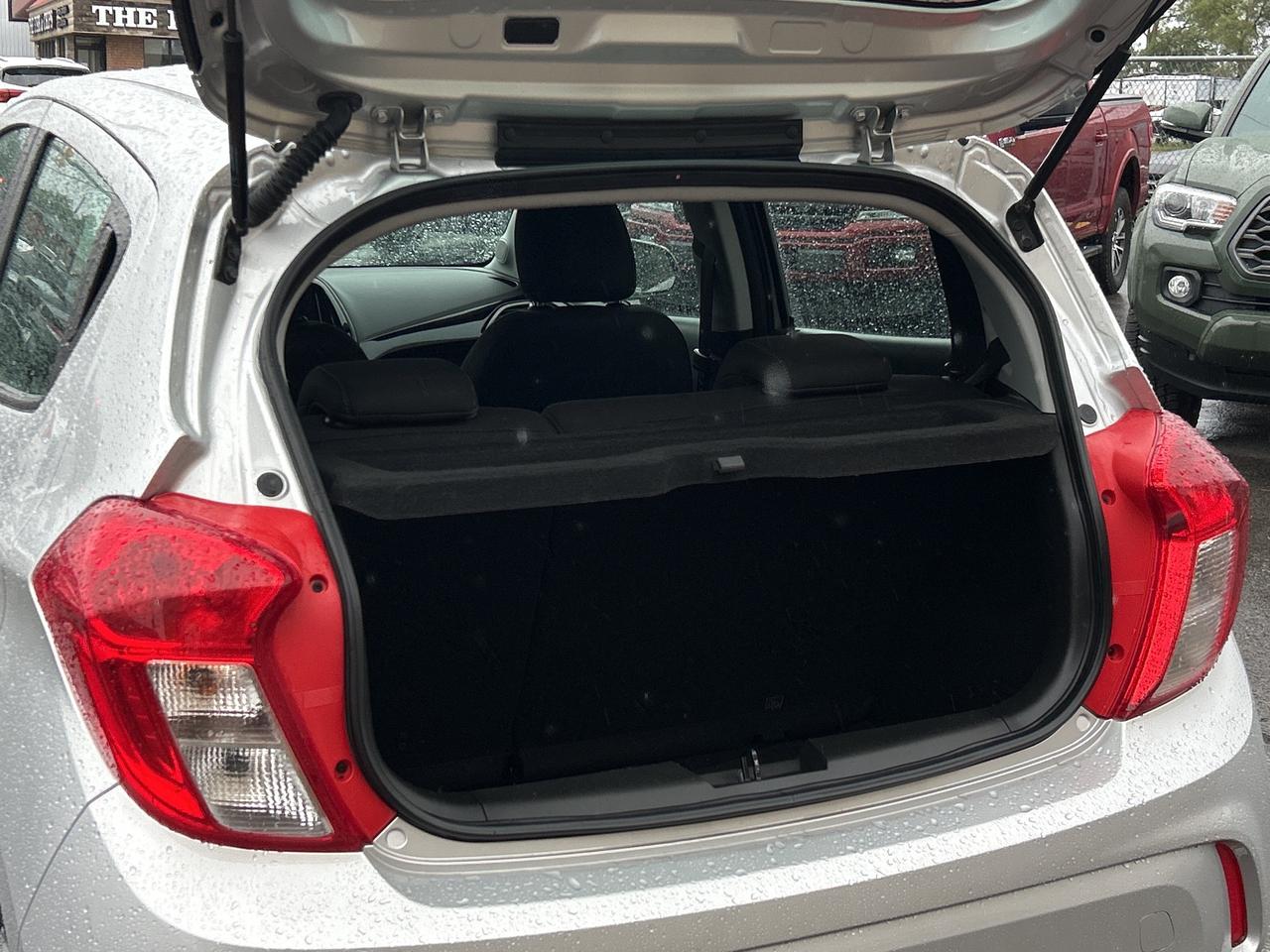 2022 Chevrolet Spark 1LT CALL NAPANEE 613-354-2100 Photo