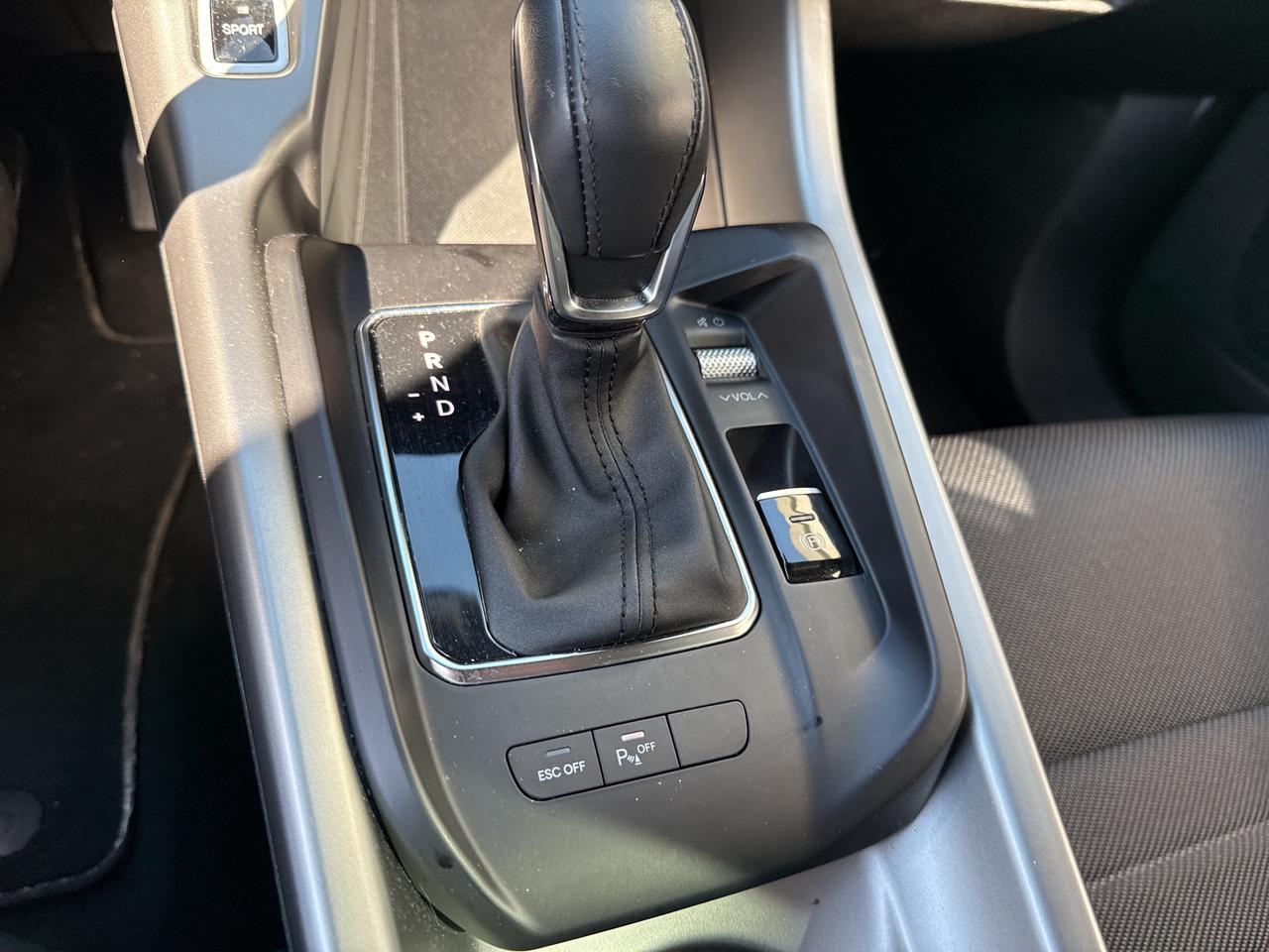 2024 Dodge Hornet R/T Photo