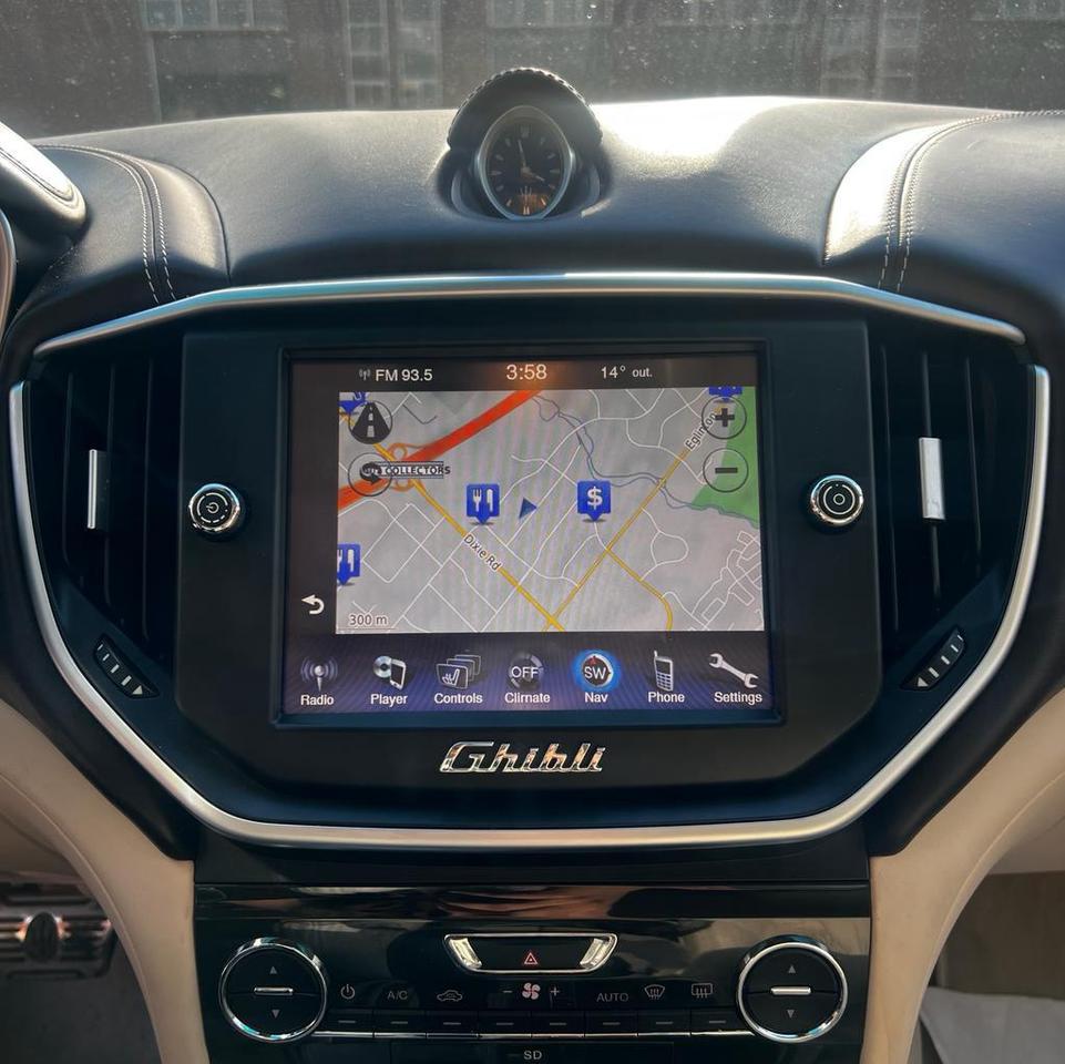 2015 Maserati Ghibli SQ4, SUNROOF, PADDLE SHIFT, NAV, BACKUP CAM Photo