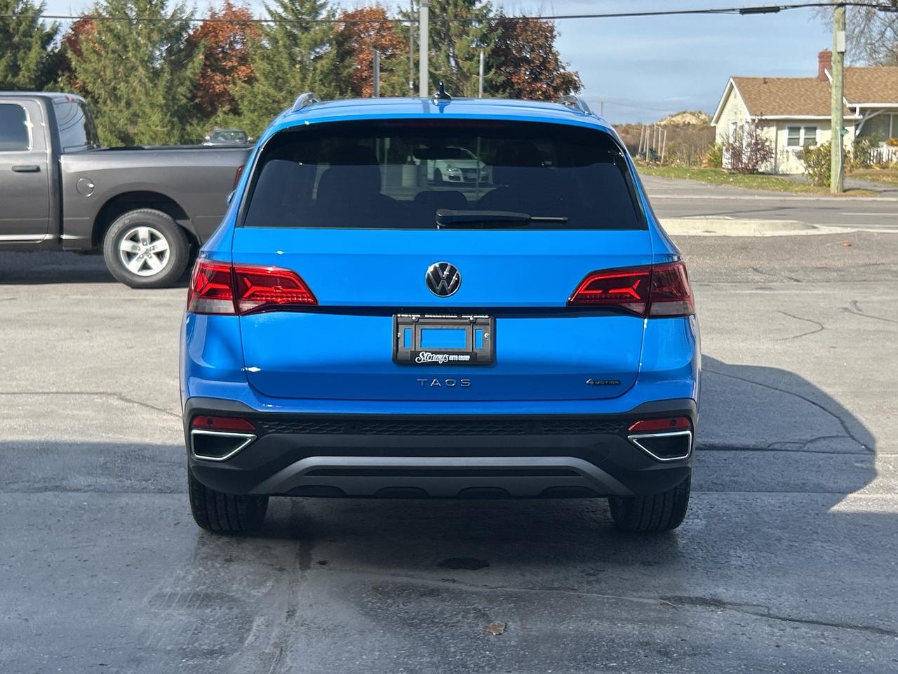 2022 Volkswagen Taos Highline NAVI/LEATHER/PANO ROOF  CALL 613-961-8848 Photo3