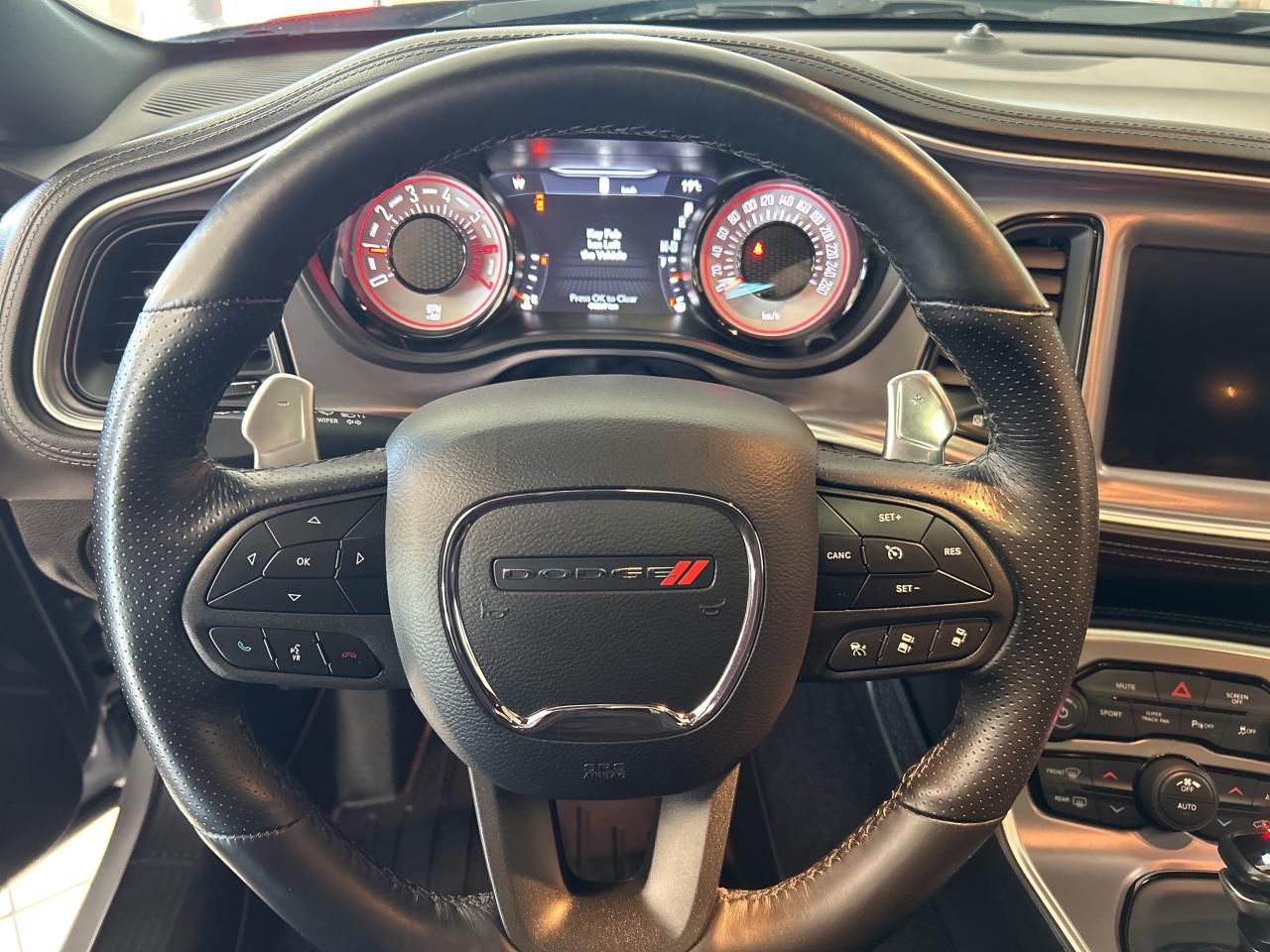 2021 Dodge Challenger R/T T/A 5.7L/ROOF/NAV CALL NAPANEE 613-354-2100 Photo