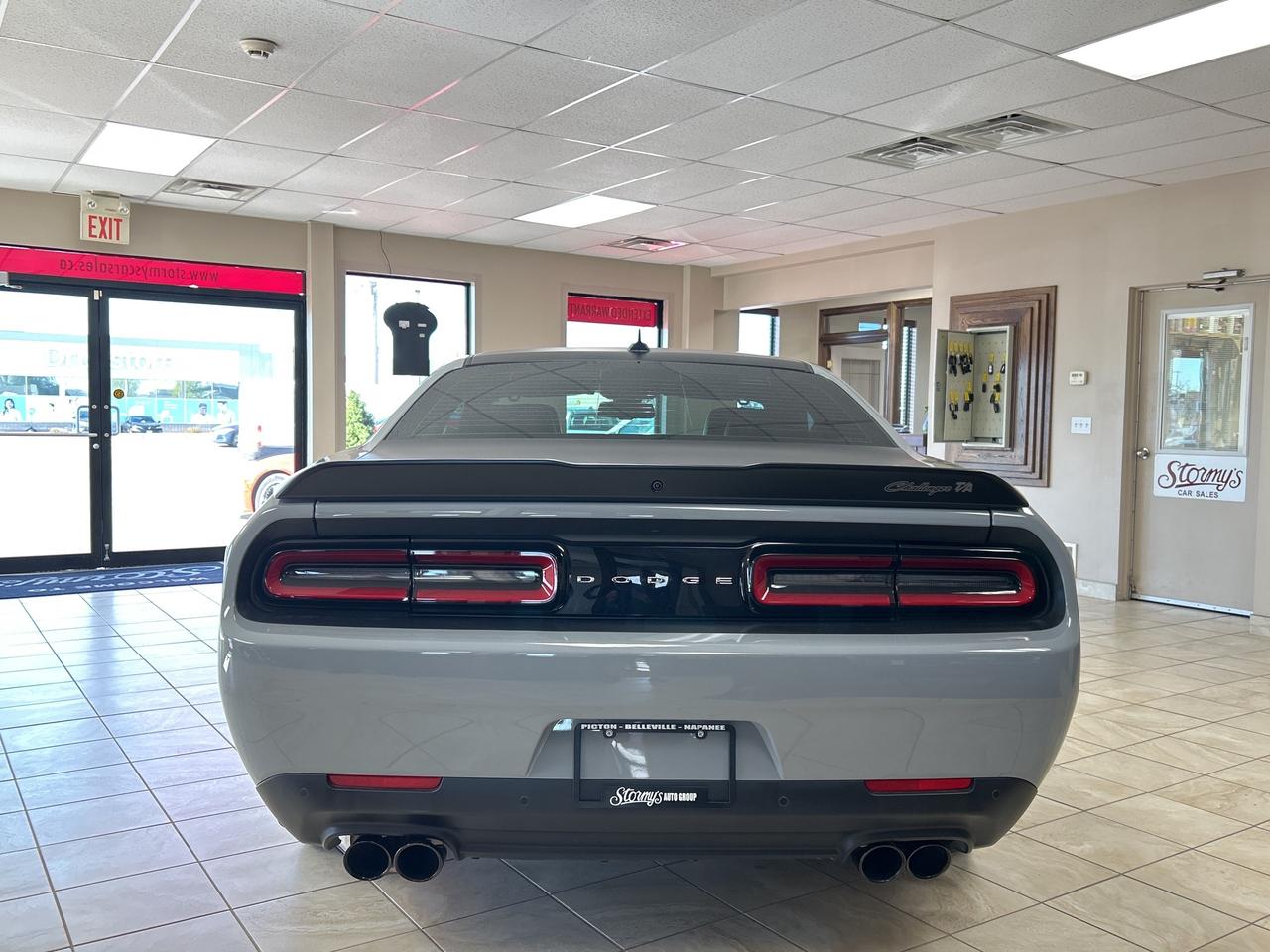 2021 Dodge Challenger R/T T/A 5.7L/ROOF/NAV CALL NAPANEE 613-354-2100 Photo