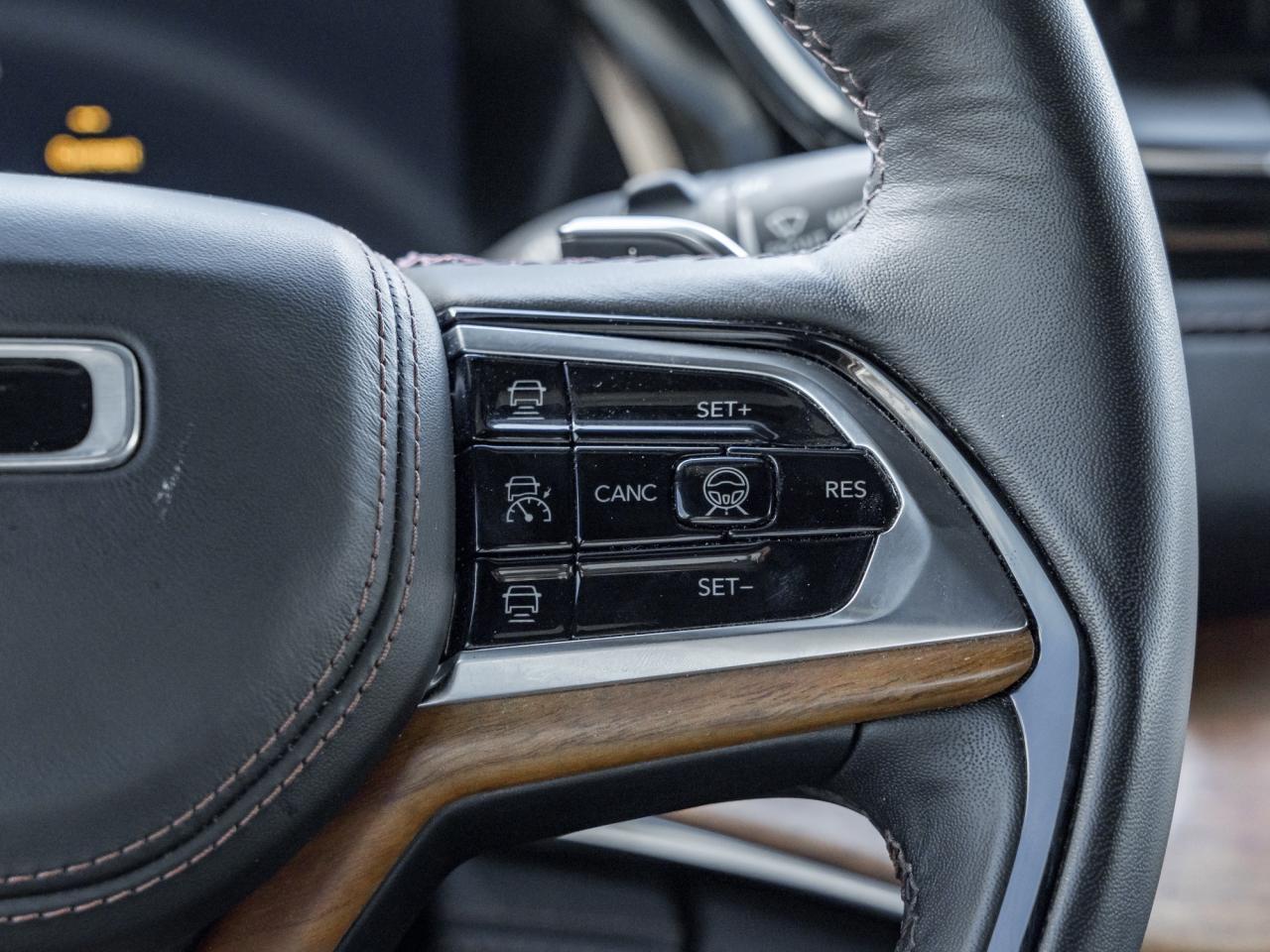 2023 Jeep Grand Cherokee L Summit Reserve 4x4 Photo