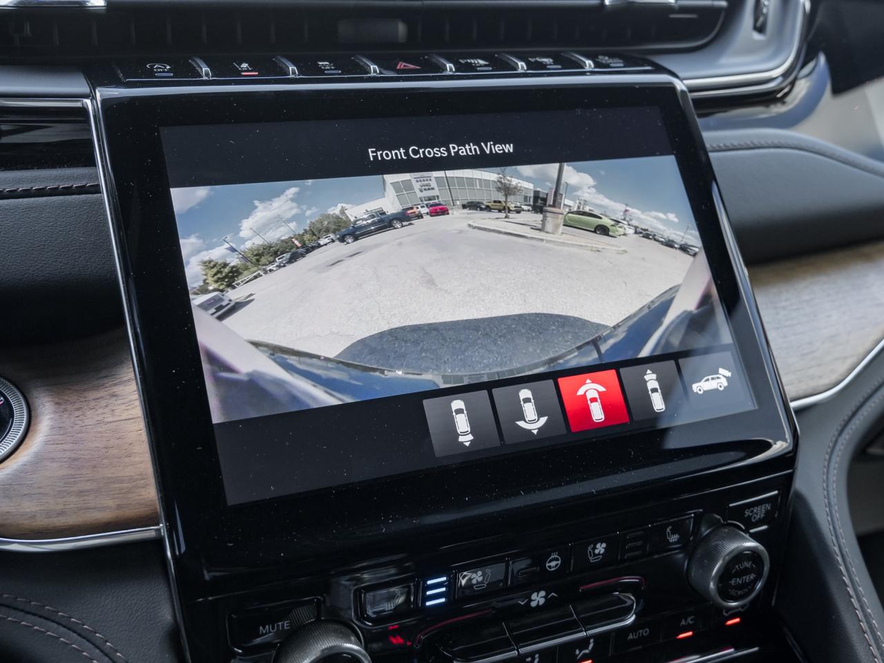 2023 Jeep Grand Cherokee L Summit Reserve 4x4 Photo