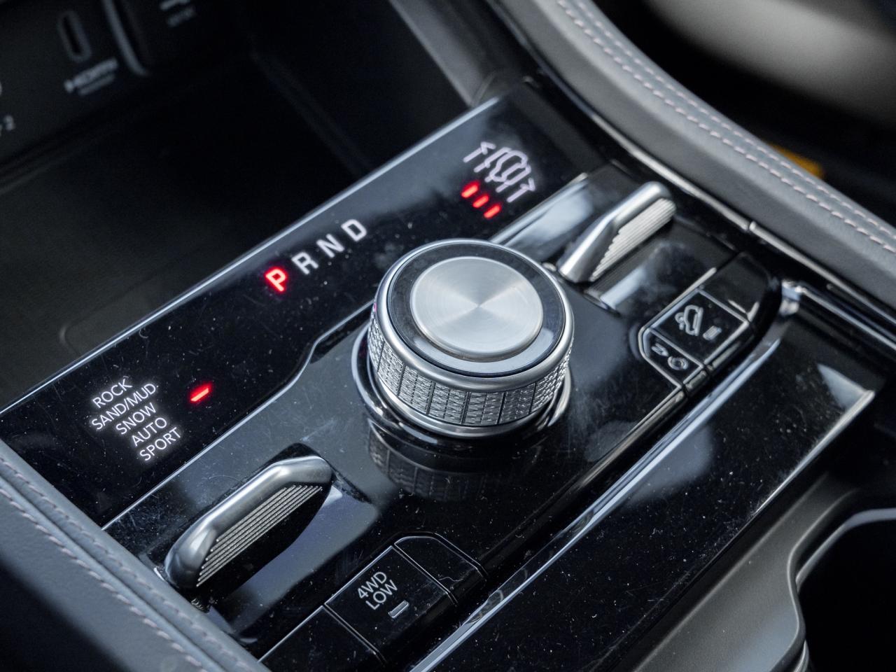 2023 Jeep Grand Cherokee L Summit Reserve 4x4 Photo