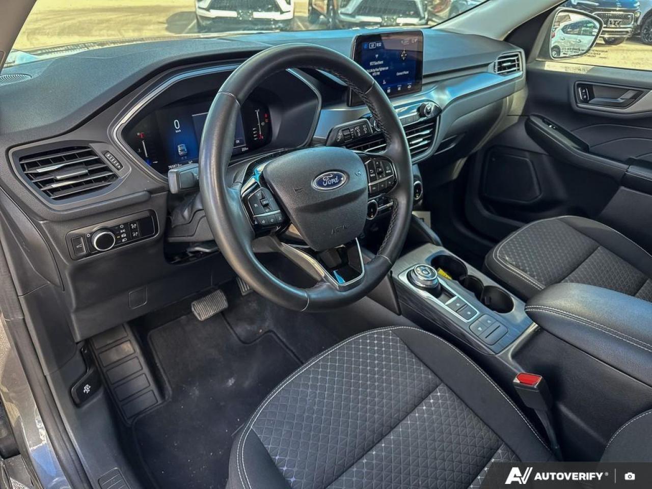 2023 Ford Escape Active AWD   HTD WHEEL   HTD SEATS   PUSH START Photo