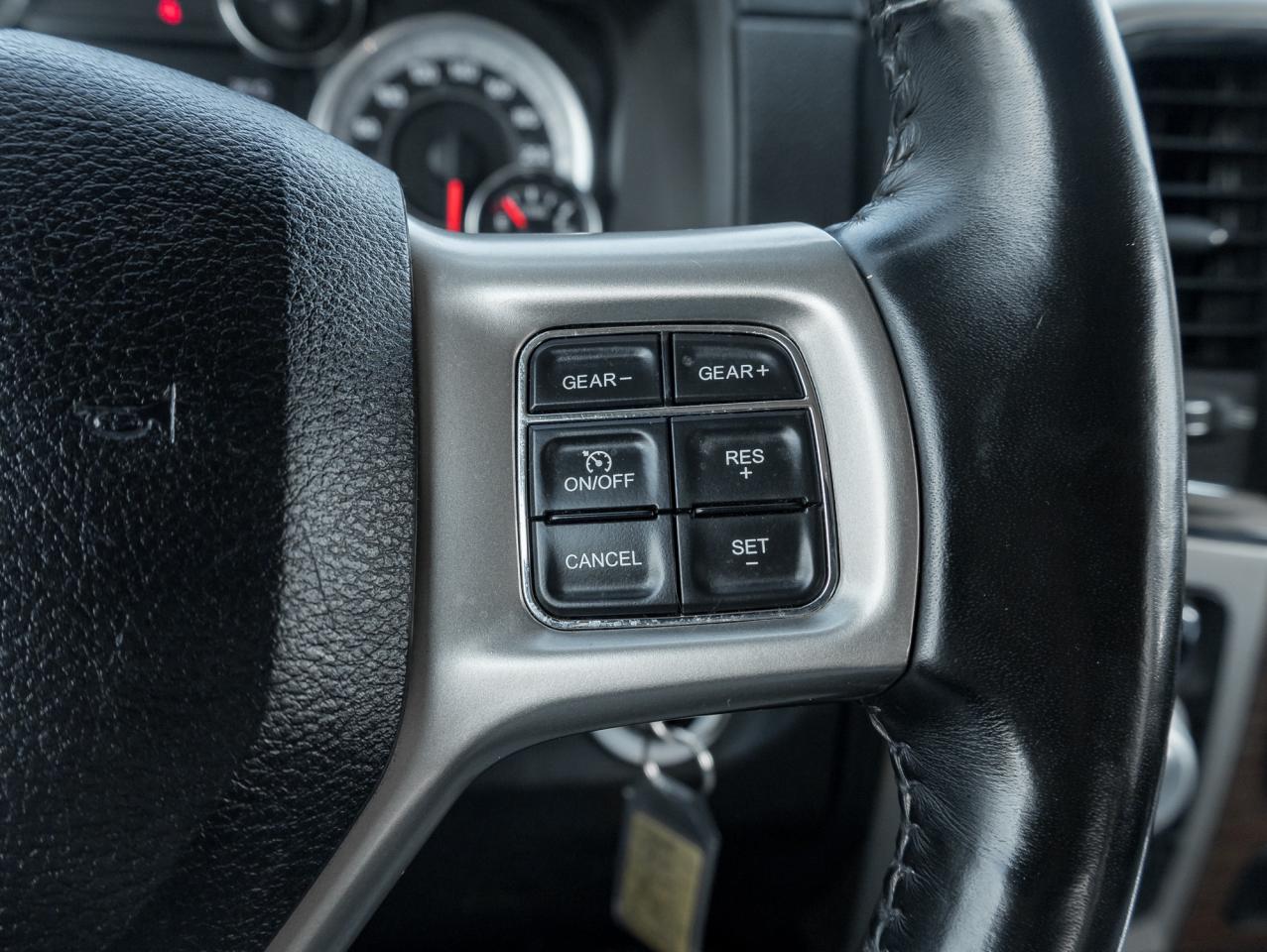 2018 RAM 1500 Laramie 4x4 Quad Cab  NAVI   ROOF  LEATHER Photo