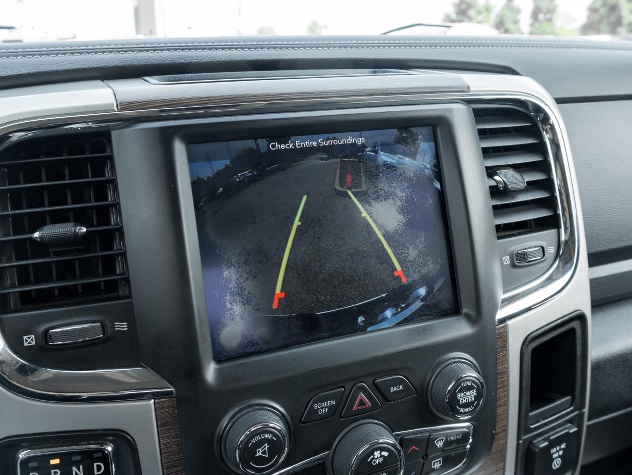 2018 RAM 1500 Laramie 4x4 Quad Cab  NAVI   ROOF  LEATHER Photo