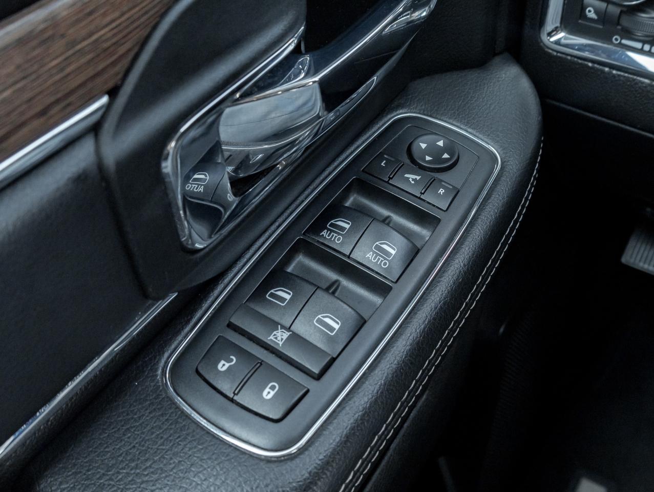 2018 RAM 1500 Laramie 4x4 Quad Cab  NAVI   ROOF  LEATHER Photo