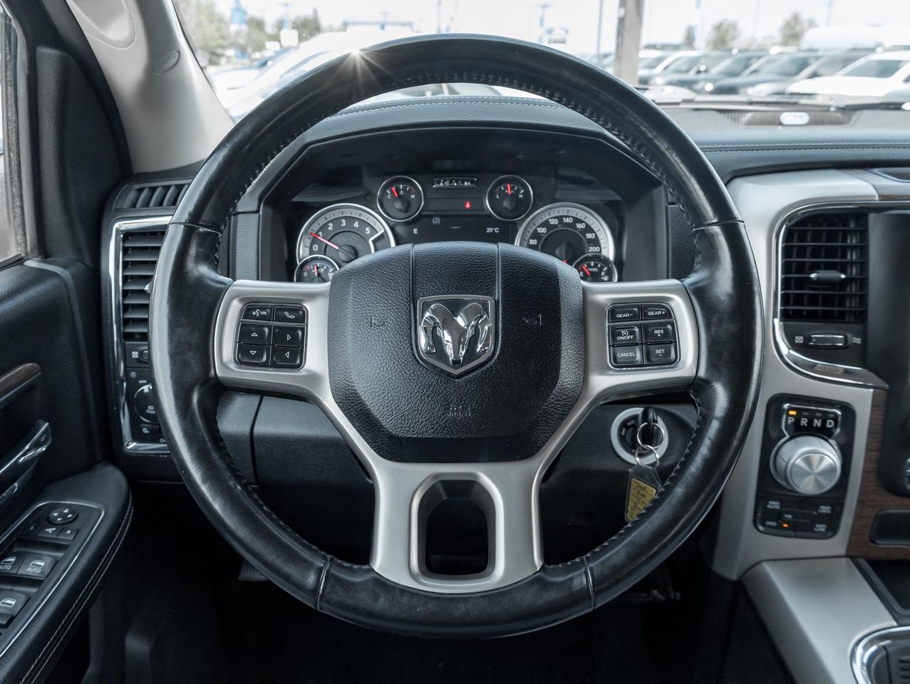 2018 RAM 1500 Laramie 4x4 Quad Cab  NAVI   ROOF  LEATHER Photo