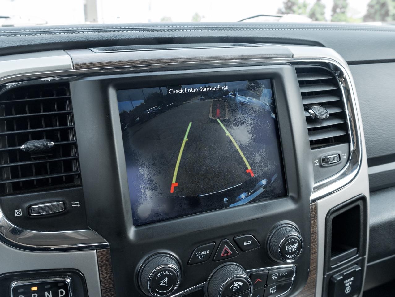 2018 RAM 1500 Laramie 4x4 Quad Cab  NAVI   ROOF  LEATHER Photo