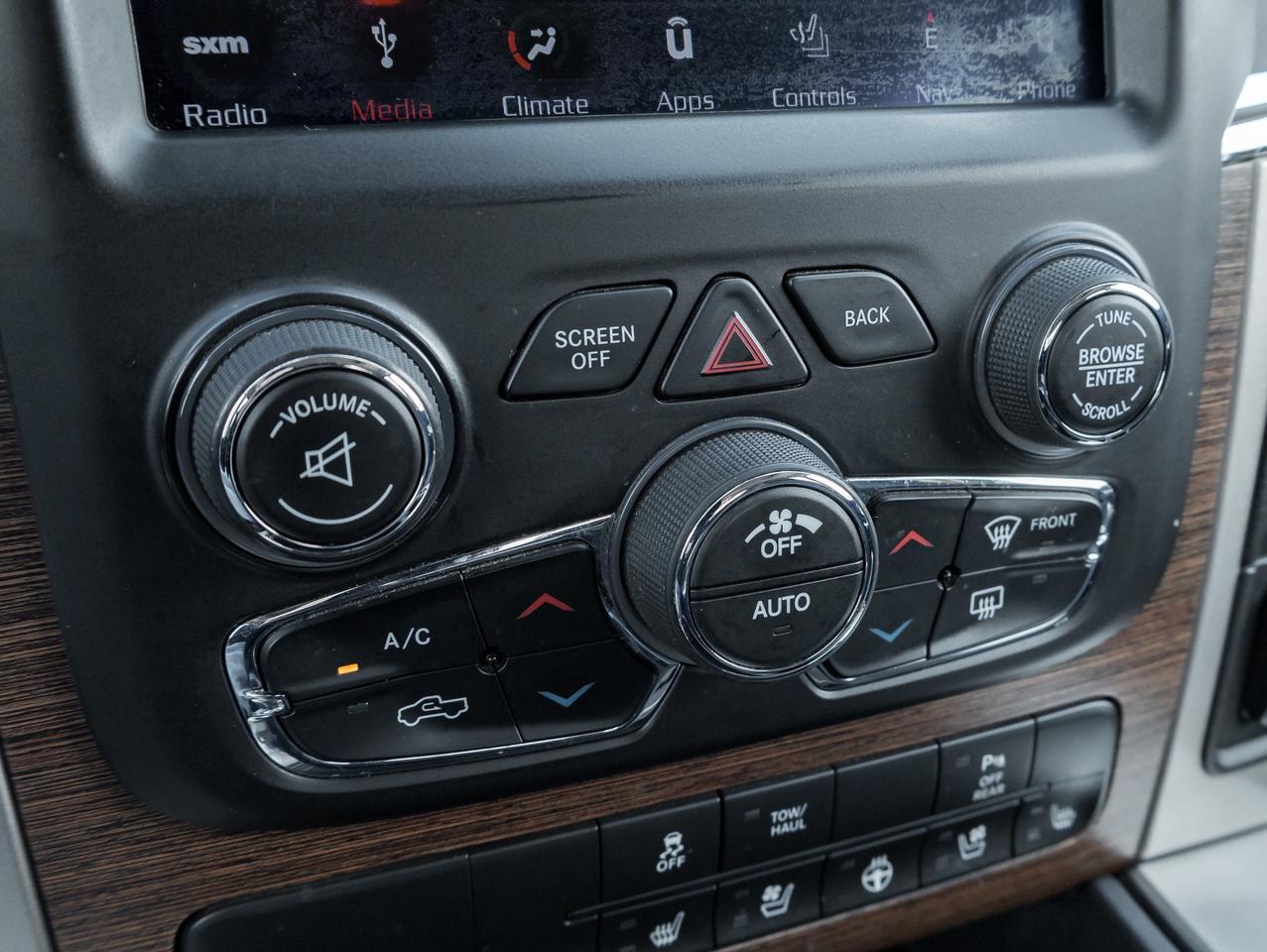 2018 RAM 1500 Laramie 4x4 Quad Cab  NAVI   ROOF  LEATHER Photo