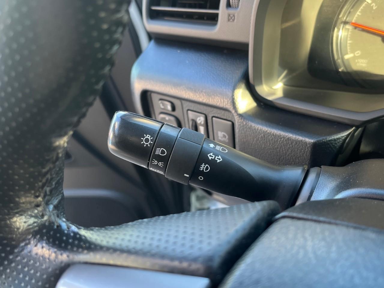 2024 Toyota 4Runner BASE SR5 7PASS LEATHER AND SUNROOF Photo