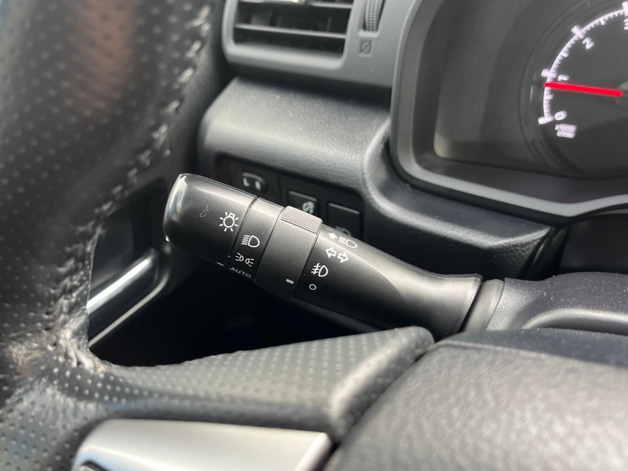 2024 Toyota 4Runner BASE SR5 7PASS LEATHER AND SUNROOF Photo