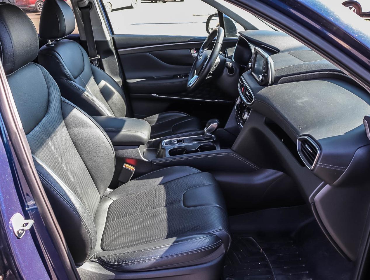 2020 Hyundai Santa Fe LUXURY   SNOW TIRES INCLUDED   2 KEYS   PANO ROOF Photo