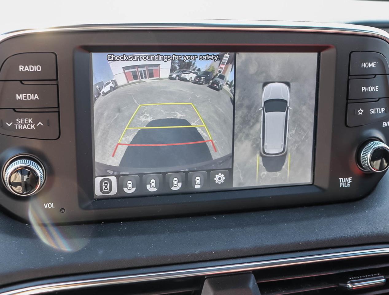 2020 Hyundai Santa Fe LUXURY   SNOW TIRES INCLUDED   2 KEYS   PANO ROOF Photo