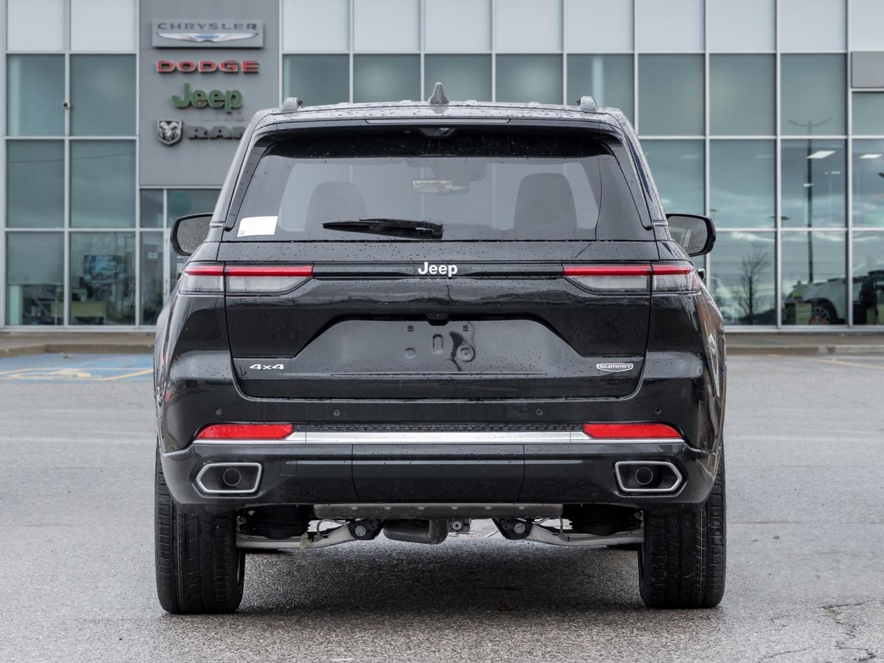 2025 Jeep Grand Cherokee Summit Reserve 4x4 Photo