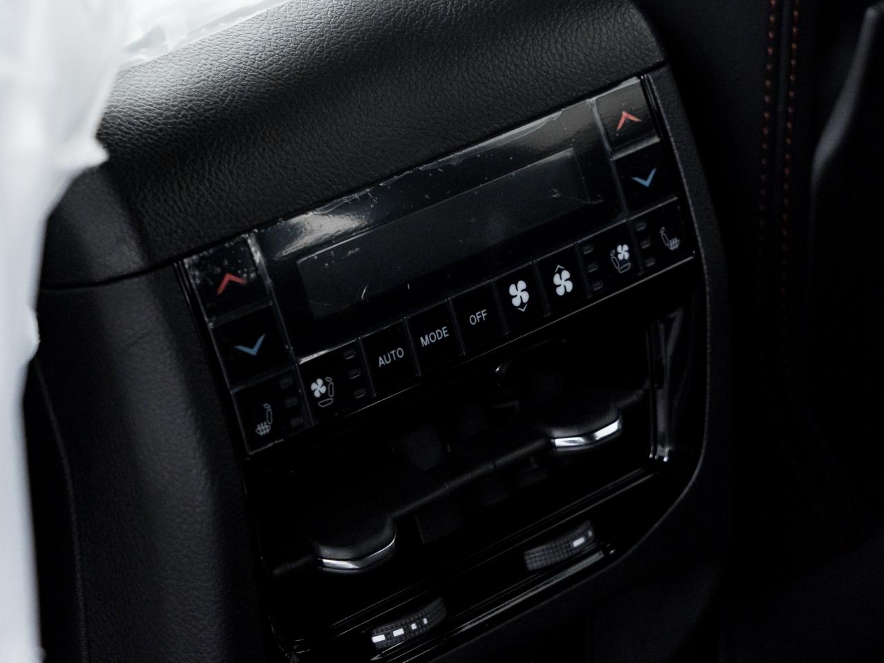 2025 Jeep Grand Cherokee Summit Reserve 4x4 Photo