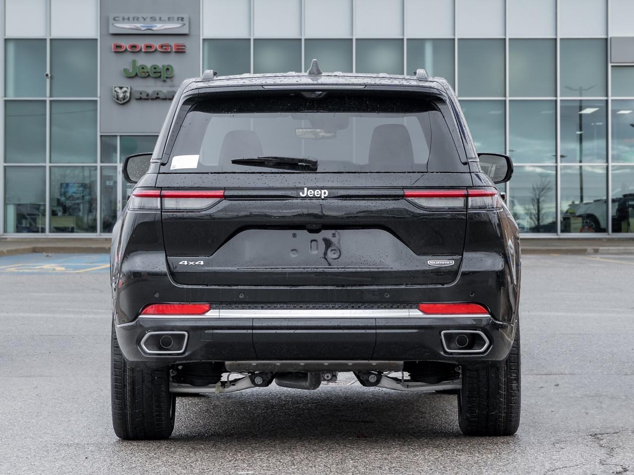 2025 Jeep Grand Cherokee Summit Reserve 4x4 Photo