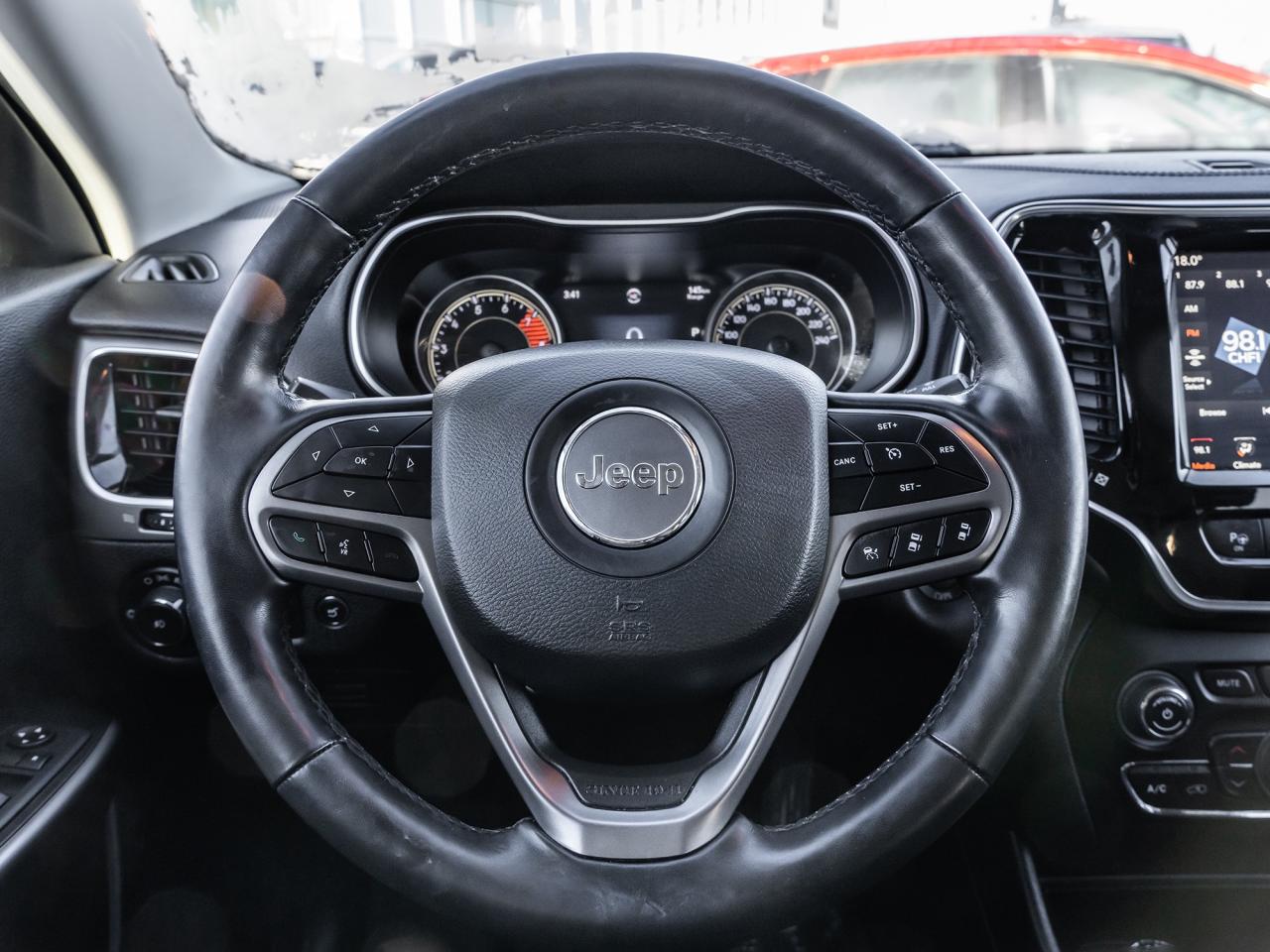 2020 Jeep Cherokee Limited 4X4 Photo